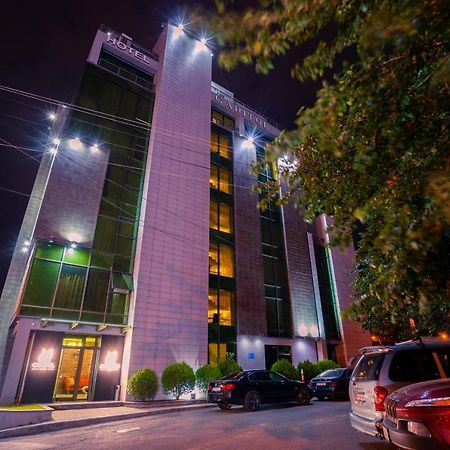 Capitol Hotel By Umbrella Τυφλίδα Εξωτερικό φωτογραφία